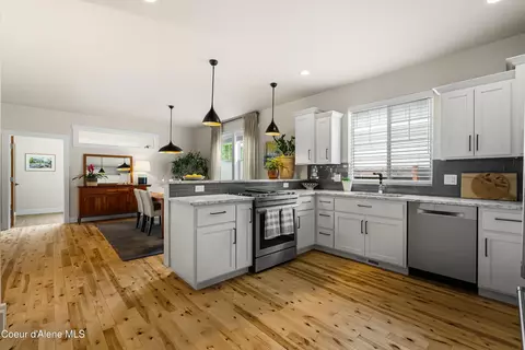 Kitchen - 409 S Boyer Ave, Sandpoint, ID 83864 photo 1 of 2