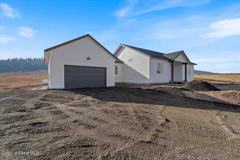 Exterior - 1047 Merideth Rd, Plummer, ID 83851 photo 2 of 2