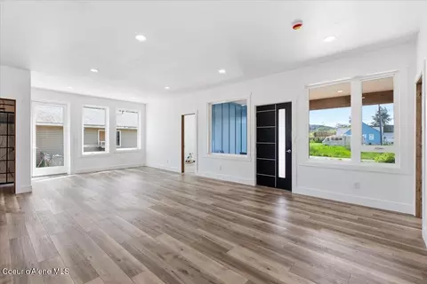 Living - 743 A St, Plummer, ID 83851 photo 2 of 3