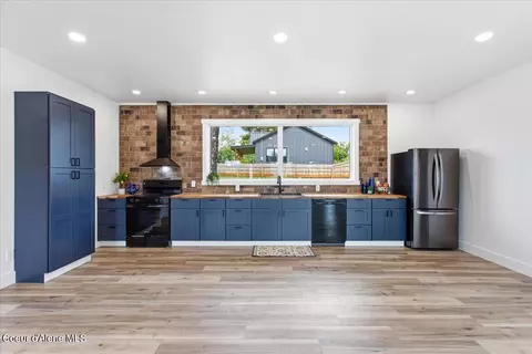 Kitchen - 743 A St, Plummer, ID 83851 photo 1 of 3