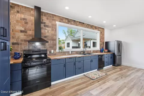 Kitchen - 743 A St, Plummer, ID 83851 photo 2 of 3