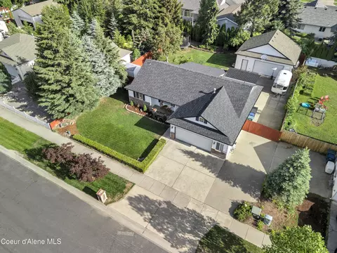 2082 E Greenleaf Ave, Coeur D'alene, ID 83815
