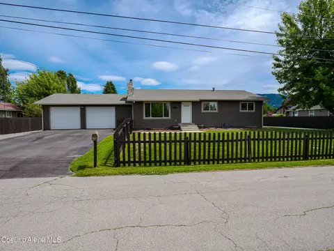 9684 N Melrose St, Hayden, ID 83835