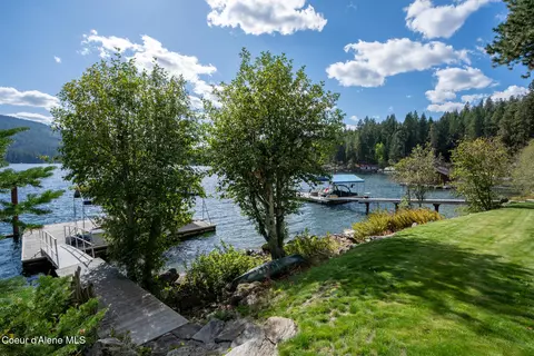 4557 W Mica Shore Rd, Coeur D'alene, ID 83814