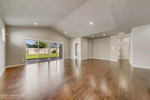 Living - 589 E Penrose Ave, Post Falls, ID 83854 photo 1 of 5