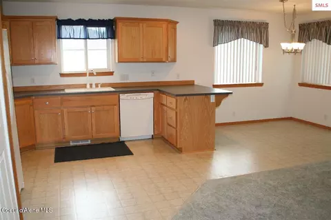 Kitchen - 1601 Sequoia St, Sandpoint, ID 83864 photo 3 of 3