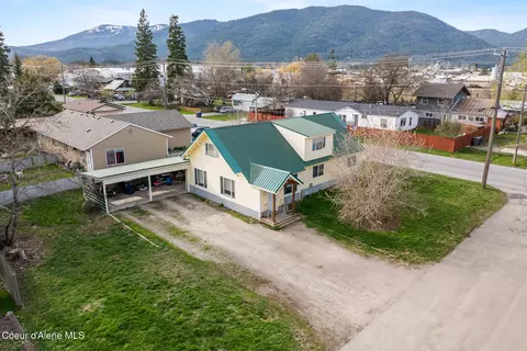 1021 N Florence Ave, Sandpoint, ID 83864