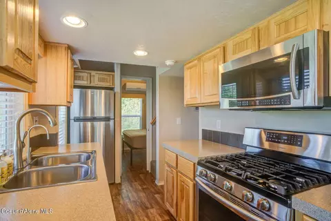 Kitchen - 15040 S Bench Rd, Harrison, ID 83833 photo 1 of 1