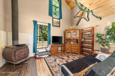 Living - 508 Cedar Grv, Sandpoint, ID 83864 photo 1 of 1