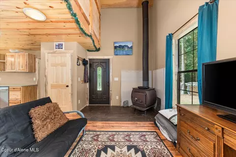Entry Way - 508 Cedar Grv, Sandpoint, ID 83864 photo 2 of 4