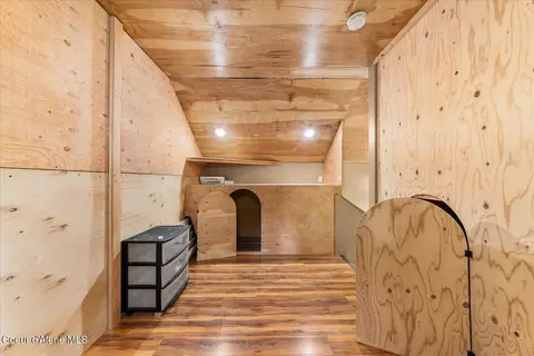 Entry Way - 508 Cedar Grv, Sandpoint, ID 83864 photo 4 of 4