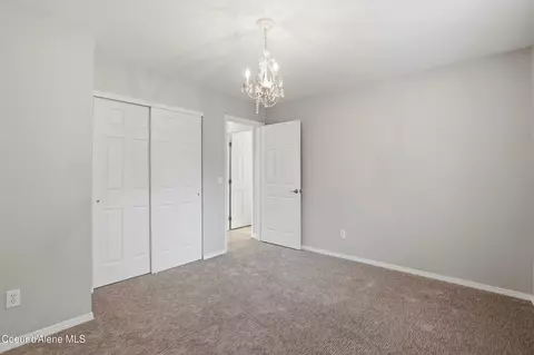 699 E Cloverleaf Dr, Hayden, ID 83835 photo 19