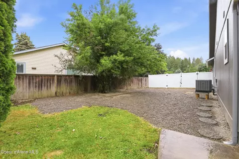 699 E Cloverleaf Dr, Hayden, ID 83835 photo 28