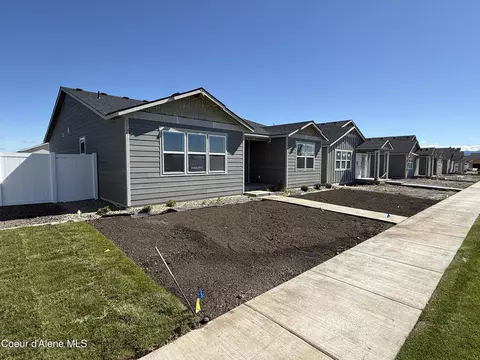 5330 E Antares Ln, Post Falls, ID 83854