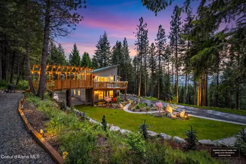 554 Homestead Holw, Careywood, ID 83809