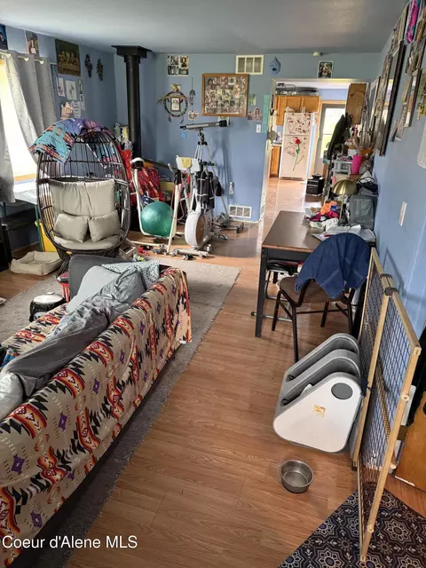 Living - 1465 D St, Plummer, ID 83851 photo 1 of 1
