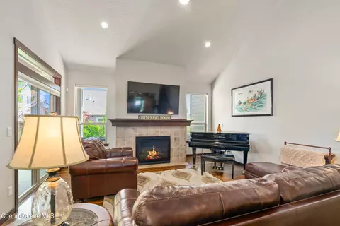 Living - 3020 N Backweight Loop, Post Falls, ID 83854 photo 1 of 2