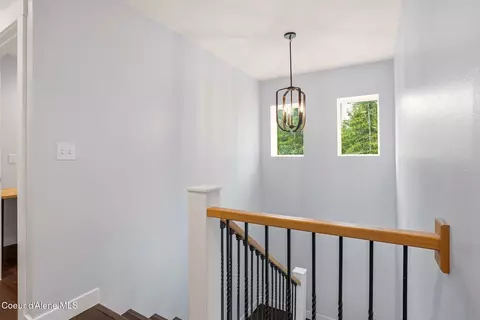 Entry Way - 170 Michael Ln, Sandpoint, ID 83864 photo 2 of 2