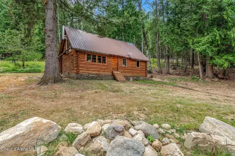 2955 Cabin Ridge Rd, Spirit Lake, ID 83869