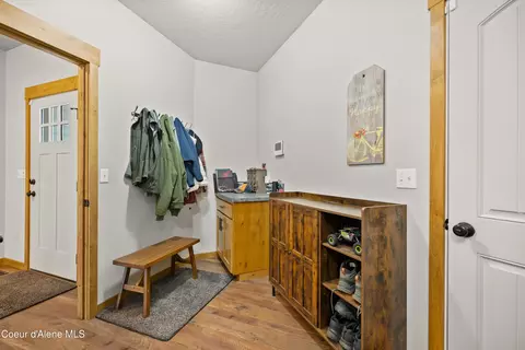 Entry Way - 8436 E Snowy Ln, Athol, ID 83801 photo 2 of 2