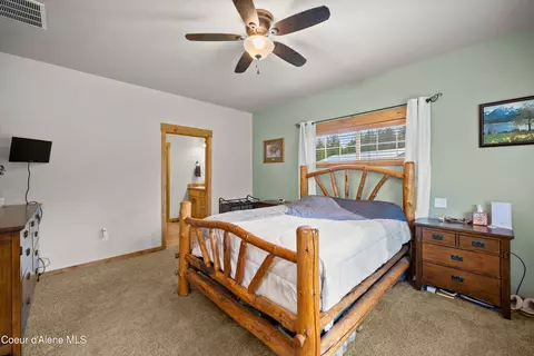 Bedroom - 8436 E Snowy Ln, Athol, ID 83801 photo 1 of 3