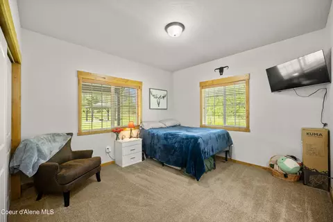 Bedroom - 8436 E Snowy Ln, Athol, ID 83801 photo 3 of 3