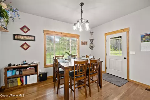 Dining - 8436 E Snowy Ln, Athol, ID 83801 photo 2 of 2