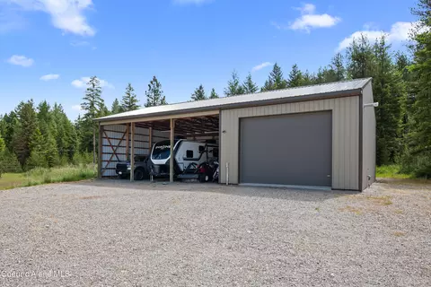 Exterior - 8436 E Snowy Ln, Athol, ID 83801 photo 10 of 12