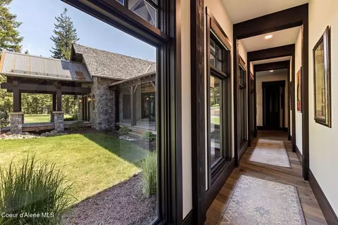 Entry Way - 10875 S Skyview Rd, Harrison, ID 83833 photo 10 of 14