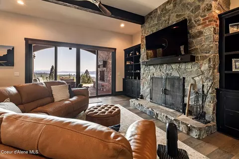 Living - 10875 S Skyview Rd, Harrison, ID 83833 photo 7 of 7