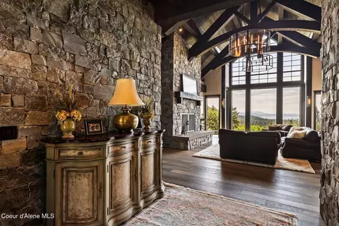 Entry Way - 10875 S Skyview Rd, Harrison, ID 83833 photo 1 of 14
