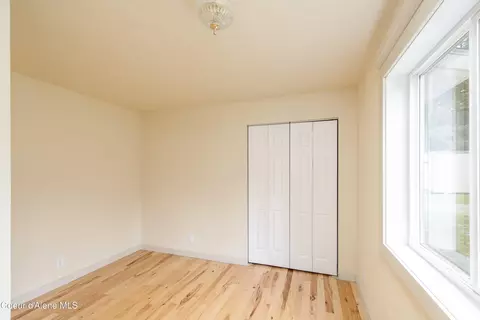 Bedroom - 8924 E Black Bear Rd, Athol, ID 83801 photo 2 of 4