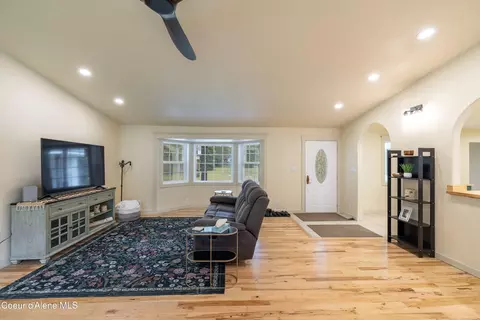 Living - 8924 E Black Bear Rd, Athol, ID 83801 photo 1 of 2