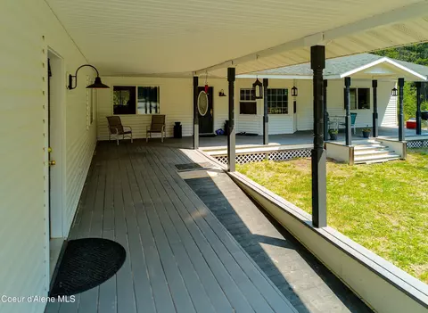 Exterior - 8924 E Black Bear Rd, Athol, ID 83801 photo 12 of 13