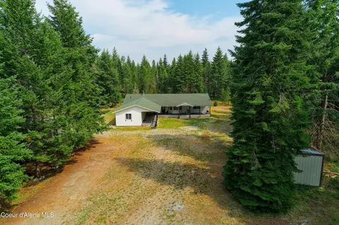 Exterior - 8924 E Black Bear Rd, Athol, ID 83801 photo 6 of 13