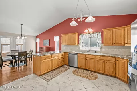 Kitchen - 2285 E Stonebridge Ct, Post Falls, ID 83854 photo 3 of 3