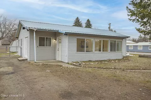 202 W 10th Ave, Post Falls, ID 83854