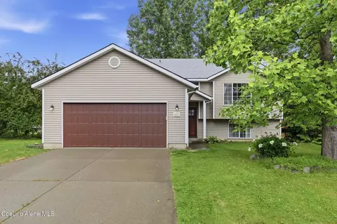 8845 N Davis Cir, Hayden, ID 83835