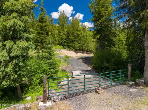 1314 Finn Creek Rd, Fernwood, ID 83830