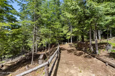 Exterior - 40 Laid Back Dr, Sandpoint, ID 83864 photo 8 of 15