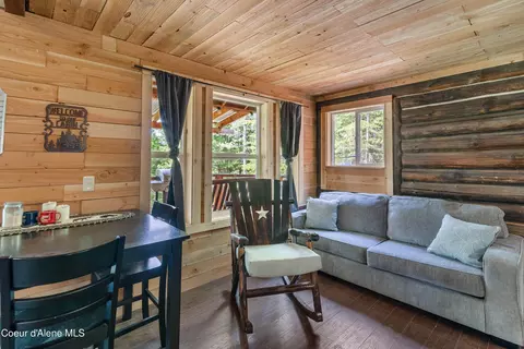 Living - 40 Laid Back Dr, Sandpoint, ID 83864 photo 1 of 2