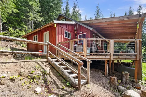 Exterior - 40 Laid Back Dr, Sandpoint, ID 83864 photo 6 of 15