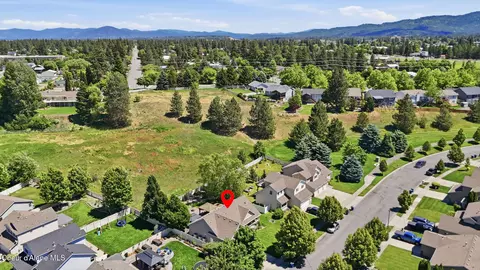 View/Area - 1460 N Willamette Dr, Post Falls, ID 83854 photo 2 of 9