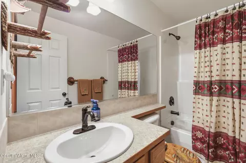 Bath - 1460 N Willamette Dr, Post Falls, ID 83854 photo 4 of 4
