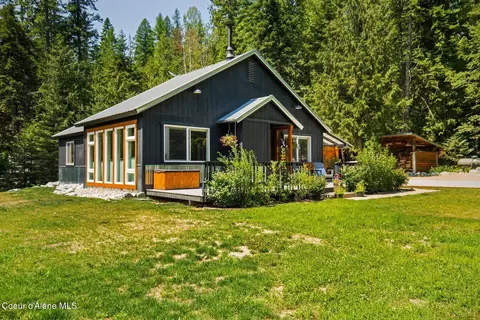 1042 N Wrenco Rd, Sandpoint, ID 83864