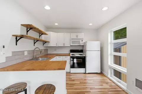 Kitchen - 605 Hunter St, Mullan, ID 83846 photo 1 of 2