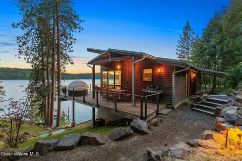 520 S Marion Ct, Harrison, ID 83833