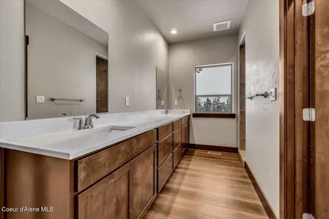 Bath - 12664 E Howard Rd, Athol, ID 83801 photo 1 of 4