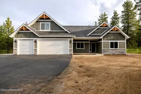 12664 E Howard Rd, Athol, ID 83801
