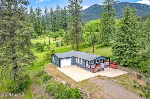 2075 Denton Rd, Hope, ID 83836